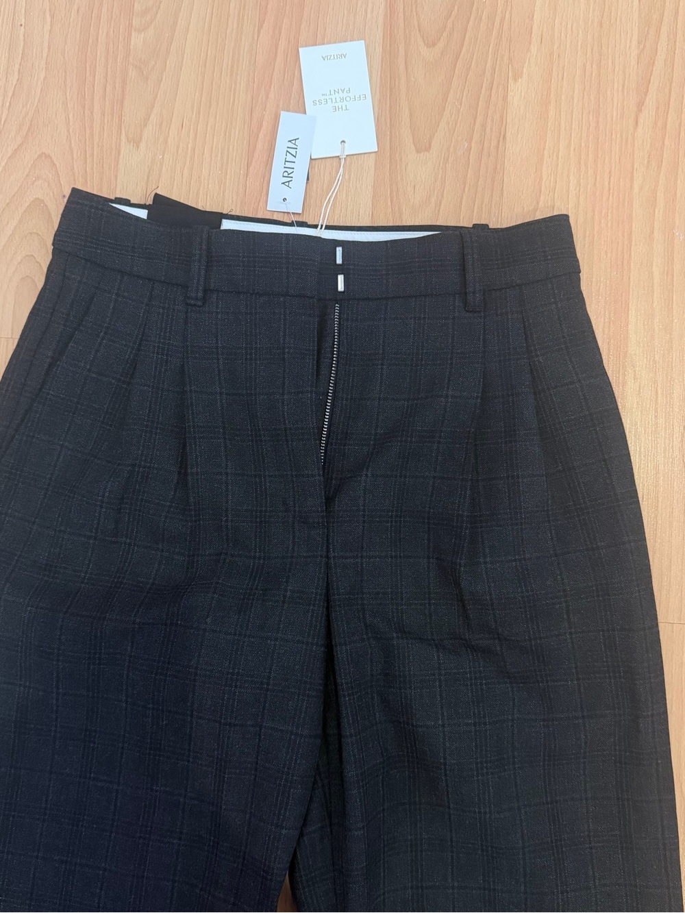 Aritzia Effortless Pant Trousers Dark Grey Plaid (NWT) high rise regular length - Picture 2 of 16